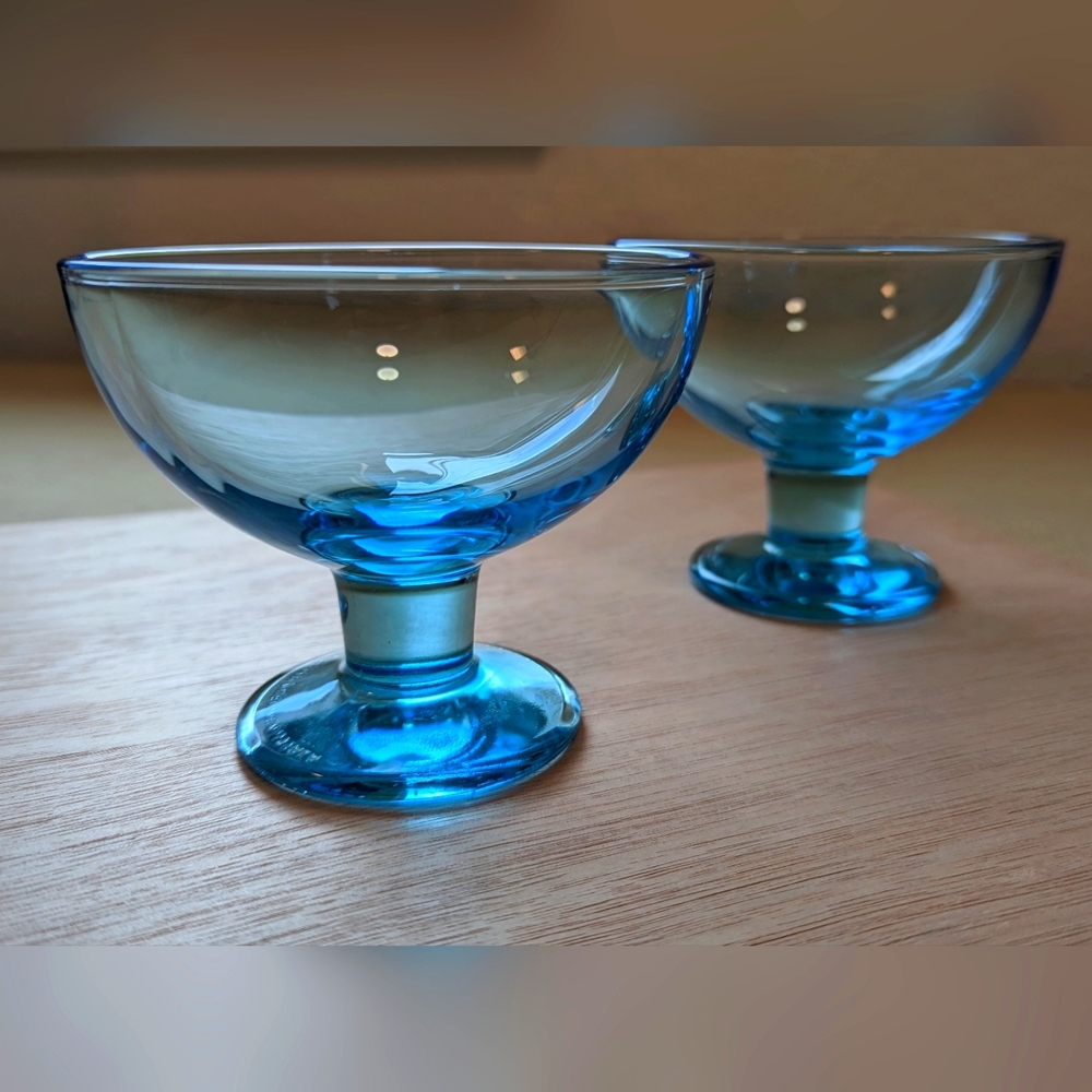 IITTALA VERNA DESSERT BOWL, LIGHT BLUE